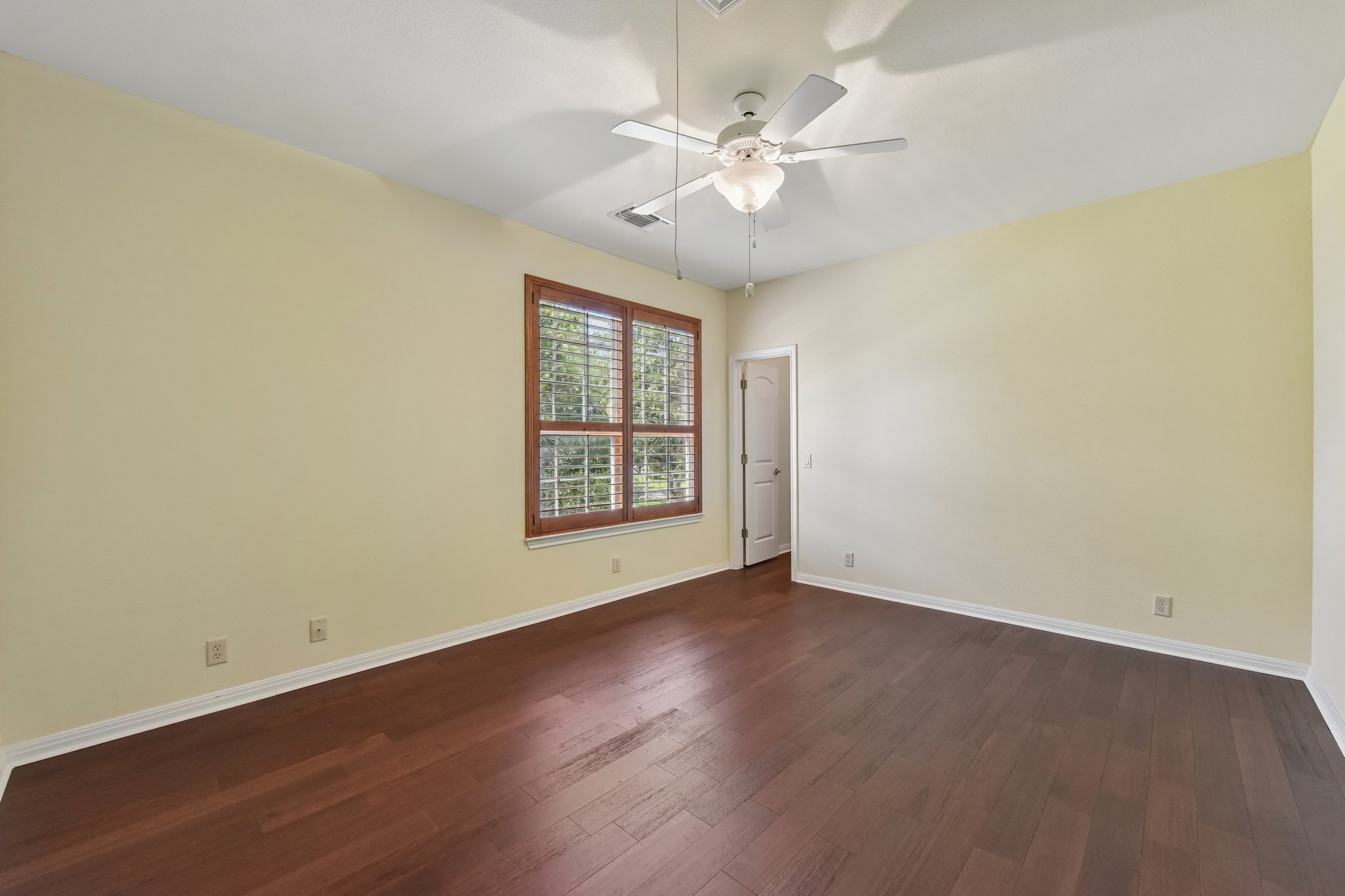 Oak Forest Dr-S2806-024.jpg