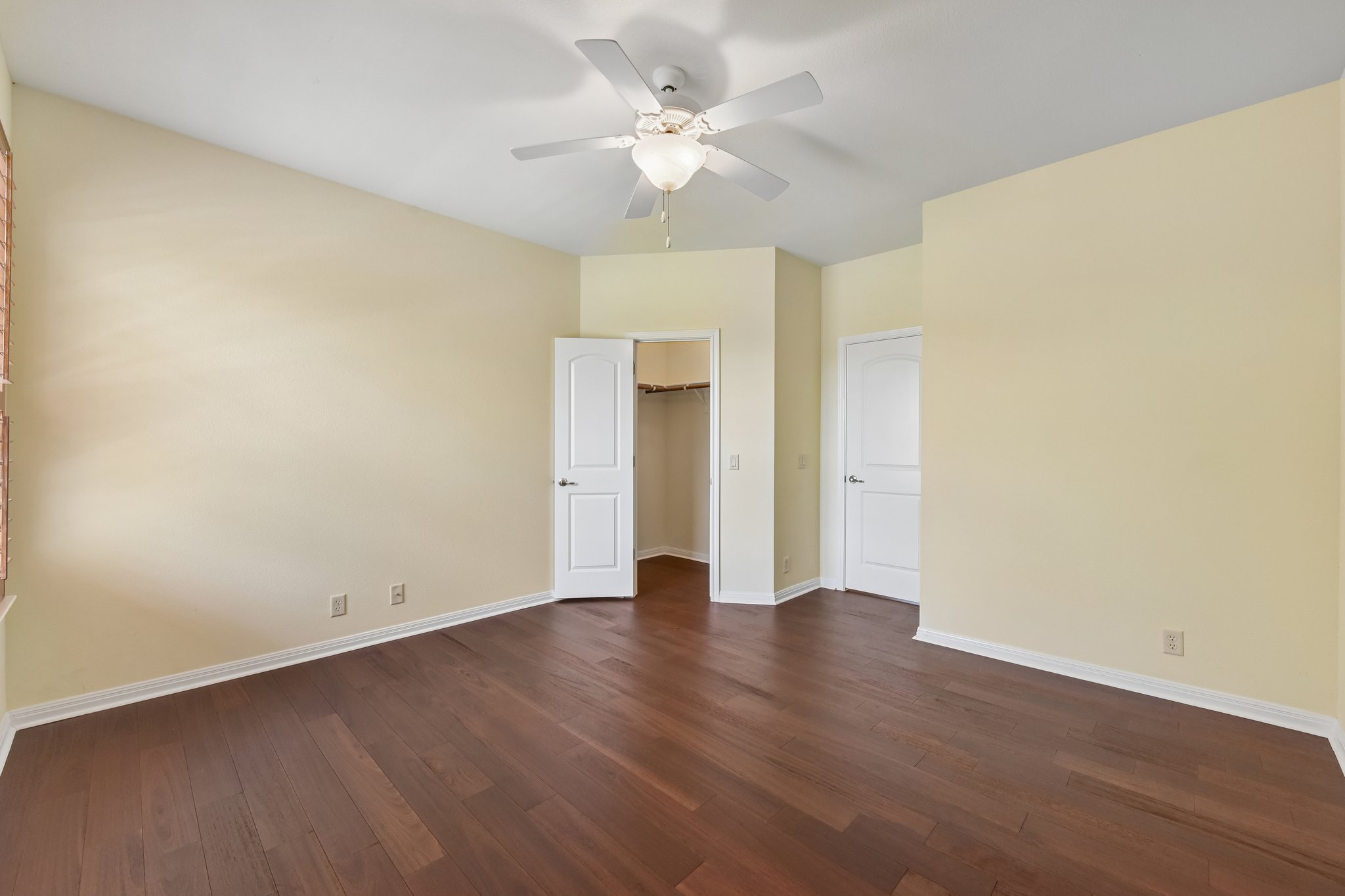 Oak Forest Dr-S2806-027.jpg