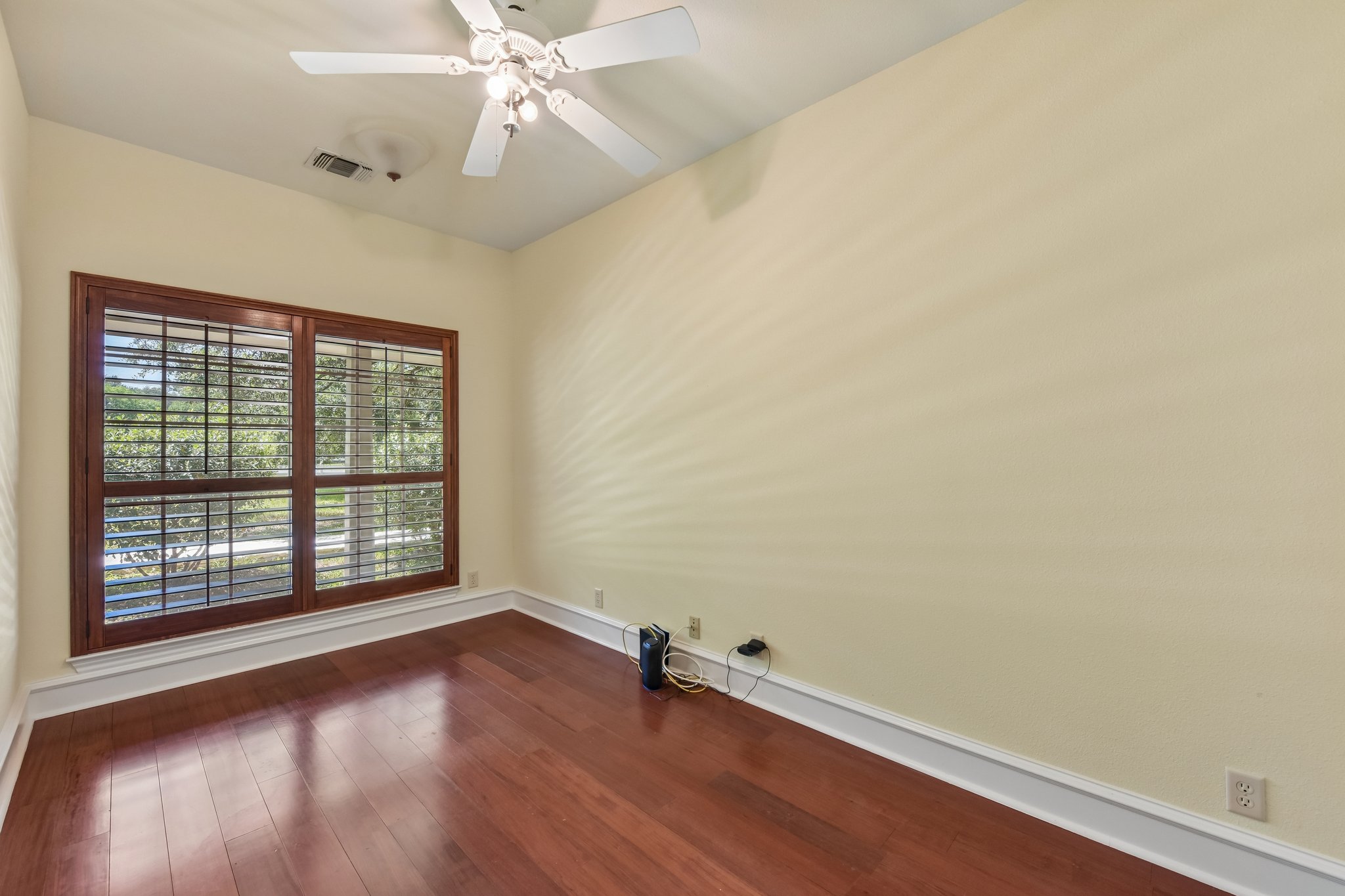 Oak Forest Dr-S2806-030.jpg