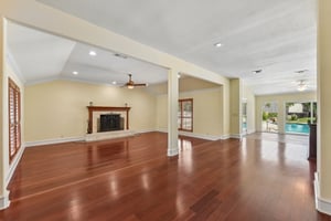 Oak Forest Dr-S2806-007.jpg