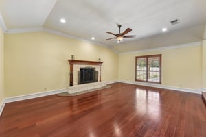 Oak Forest Dr-S2806-008.jpg