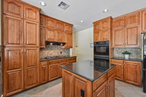 Oak Forest Dr-S2806-020.jpg