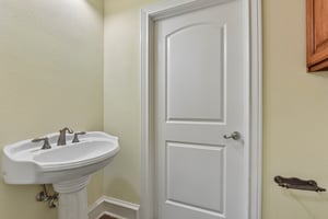 Oak Forest Dr-S2806-034.jpg
