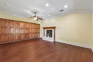 Oak Forest Dr-S2806-039.jpg