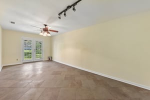 Oak Forest Dr-S2806-050.jpg