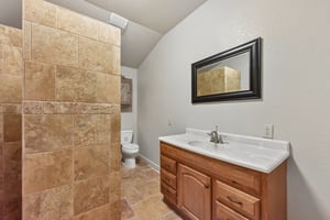 Oak Forest Dr-S2806-055.jpg