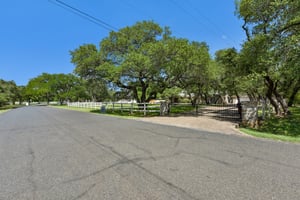 Oak Forest Dr-S2806-072.jpg