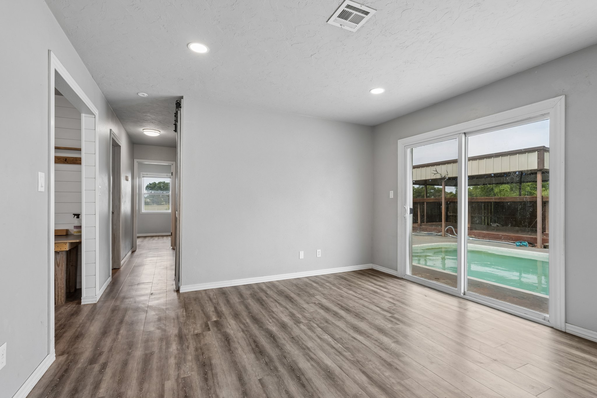 19150 96th St_010.jpg