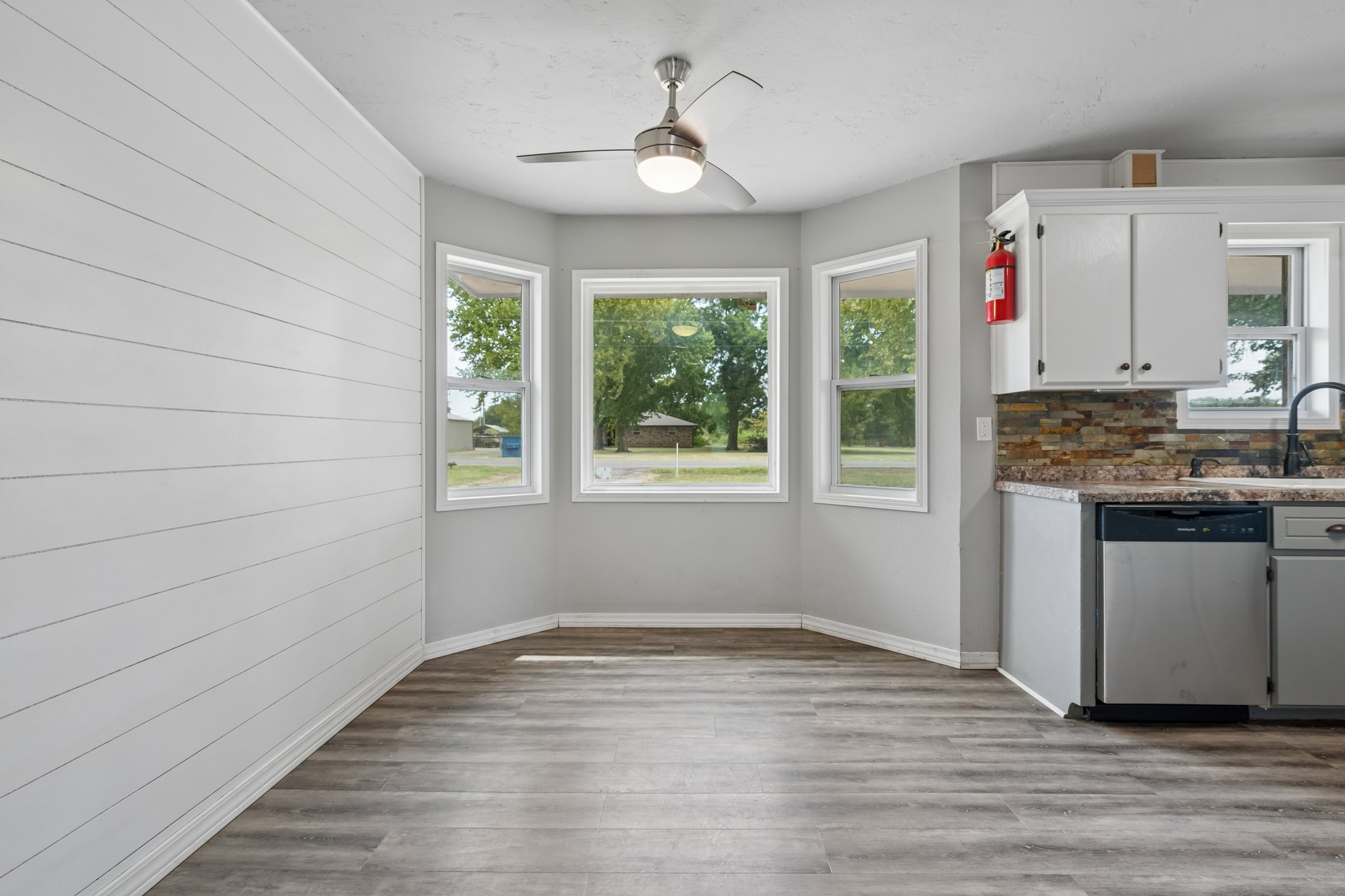 19150 96th St_017.jpg