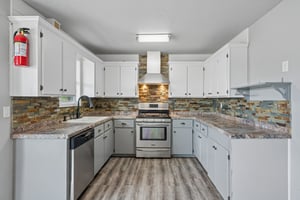 19150 96th St_013.jpg