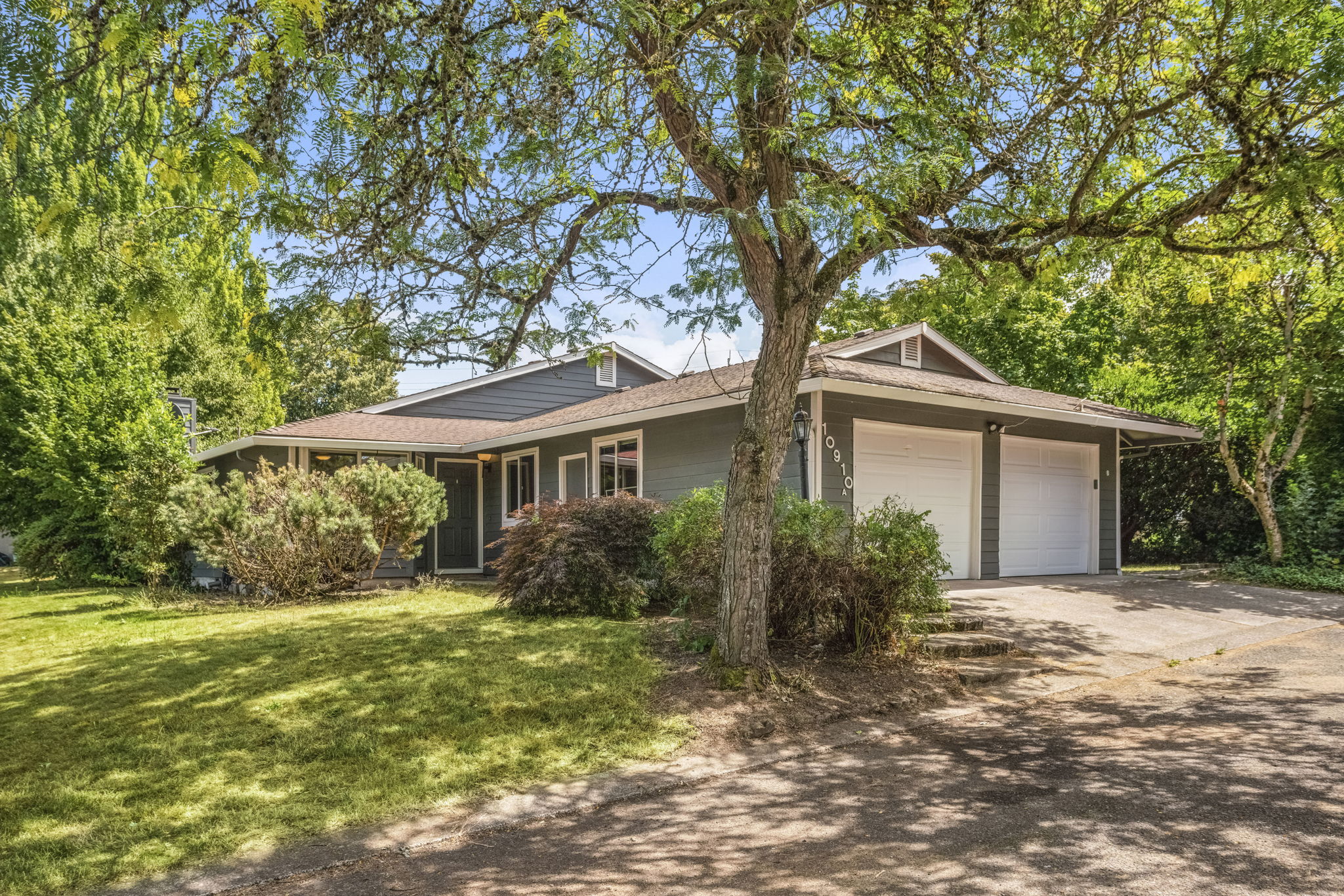 Marvelous Mid-Century Duplex in Tigard | Brand New Keys