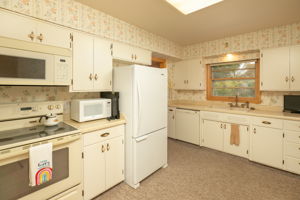 11-Kitchen