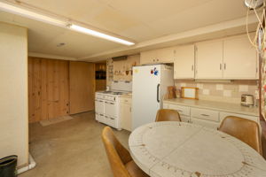 28-Kitchen