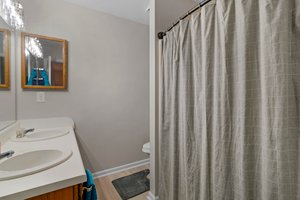  Photo 31