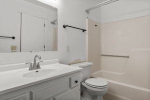  Photo 33