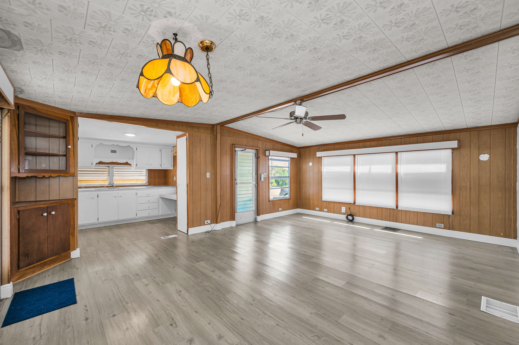Dining Room3