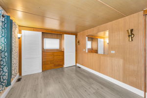 Primary Bedroom1b