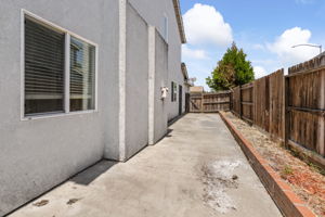  Photo 34