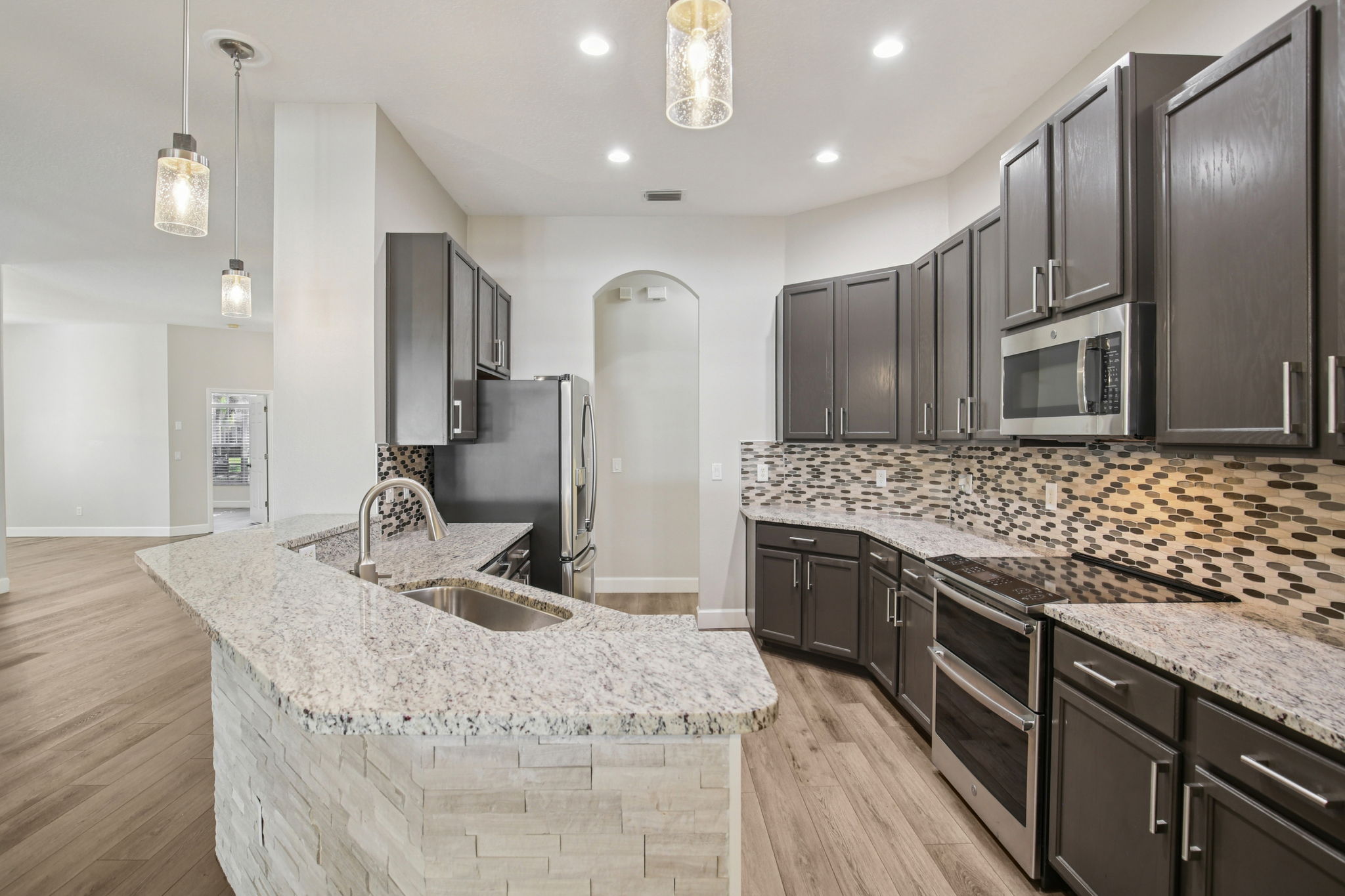 Rutherford Dr-S2511-017