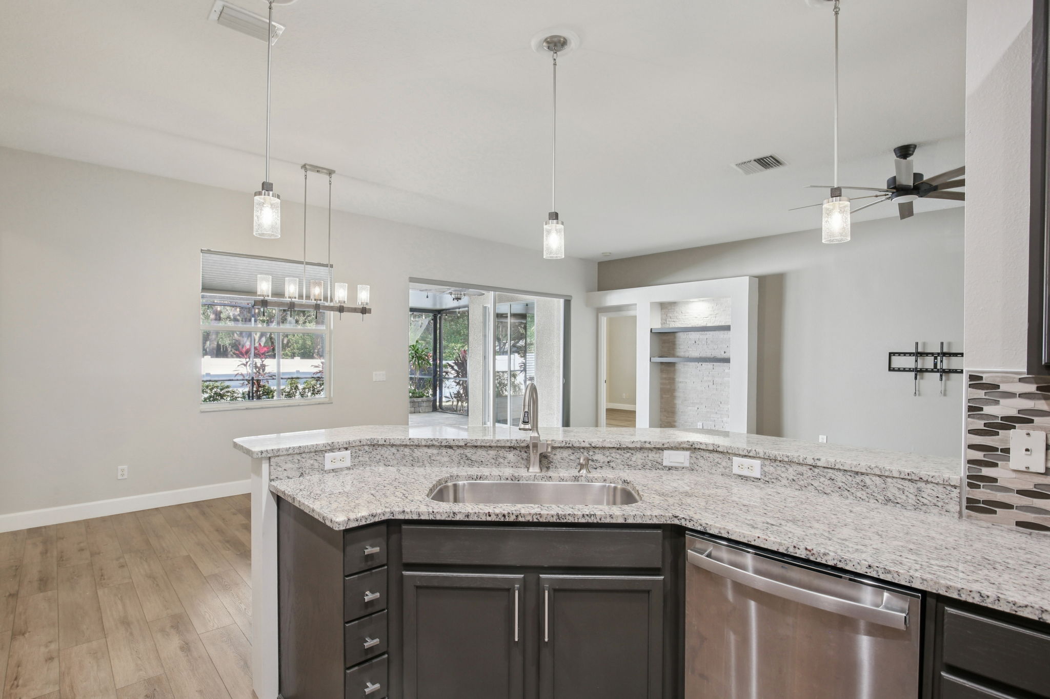 Rutherford Dr-S2511-019