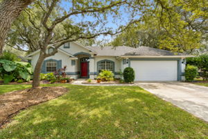 Welcome to 1918 Sea Oats Ave