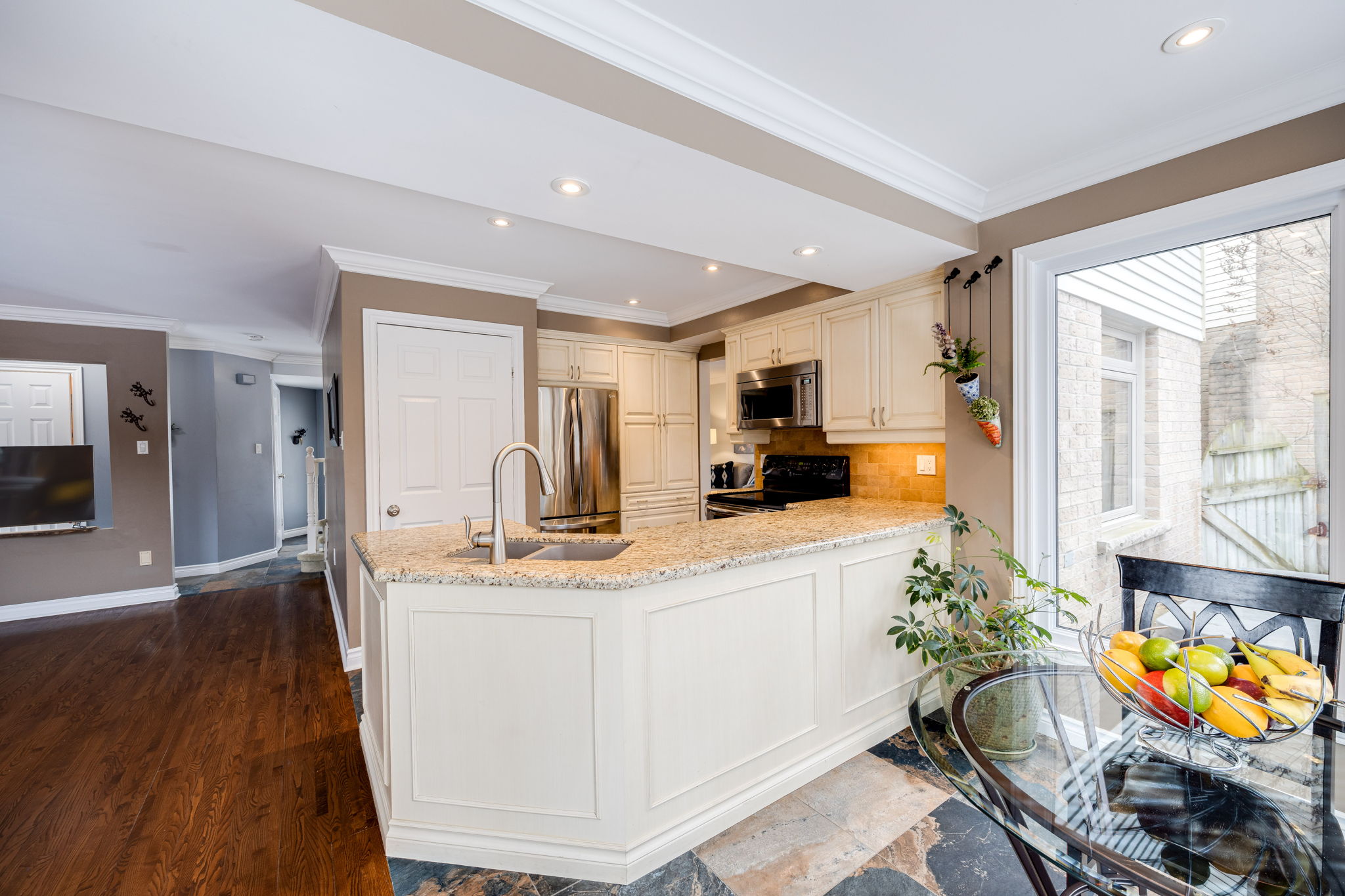 Aurora property showcase — delivered property photograph 16
