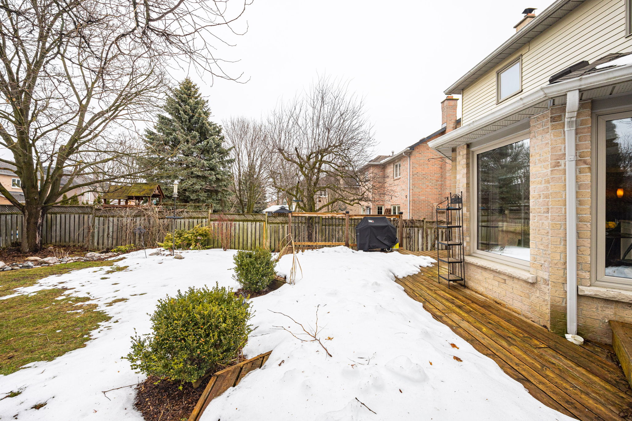 Aurora property showcase — delivered property photograph 54