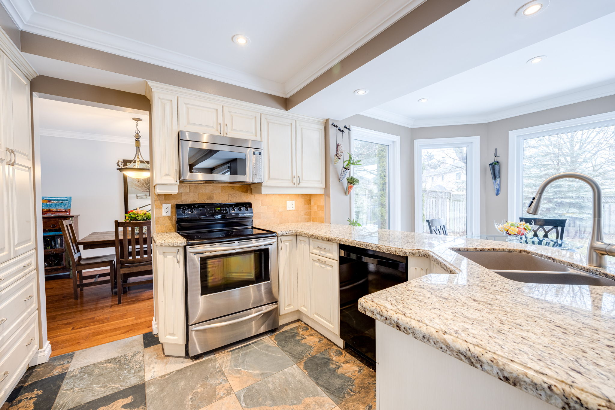 Aurora property showcase — delivered property photograph 14