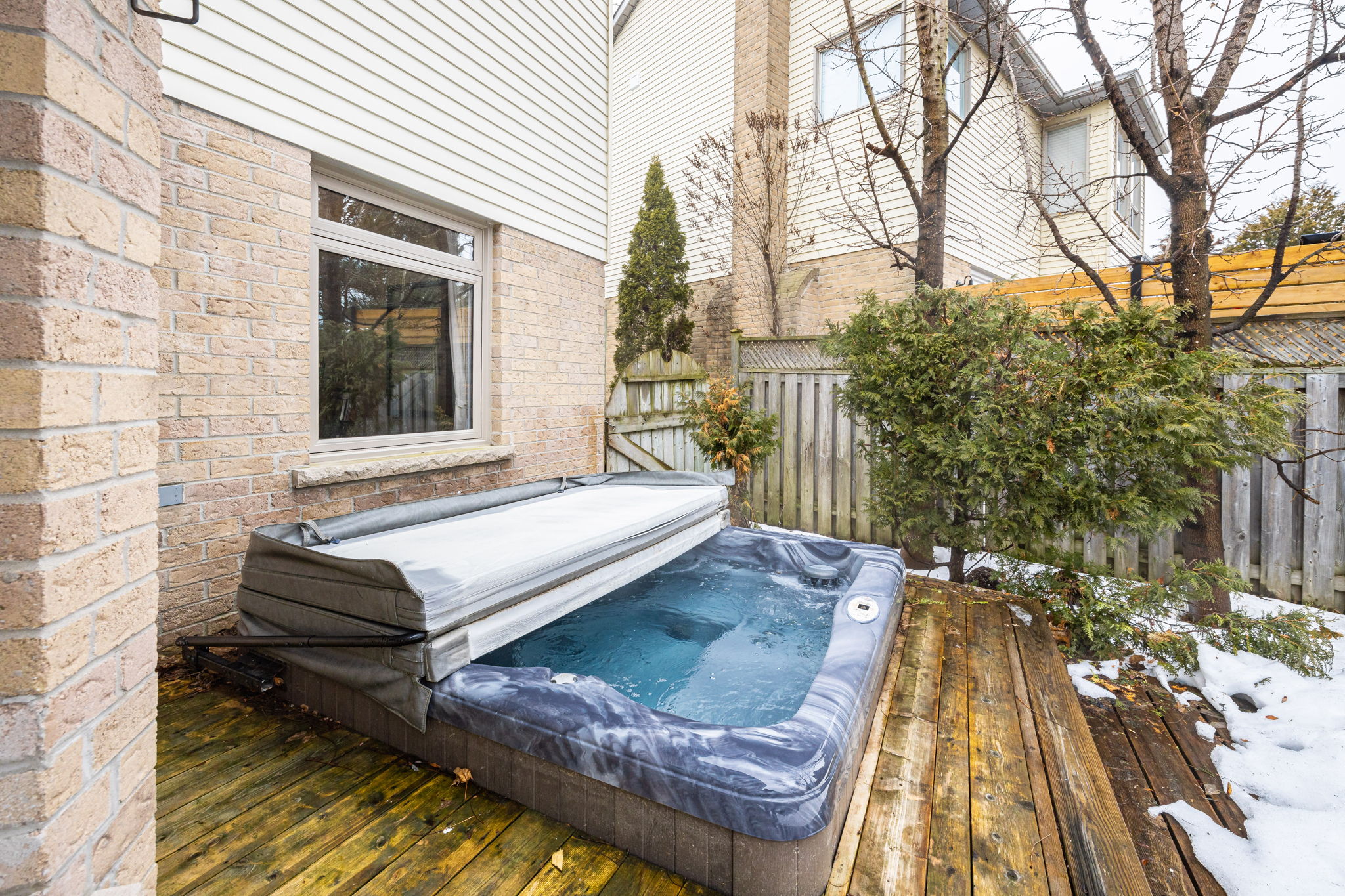 Aurora property showcase — delivered property photograph 52