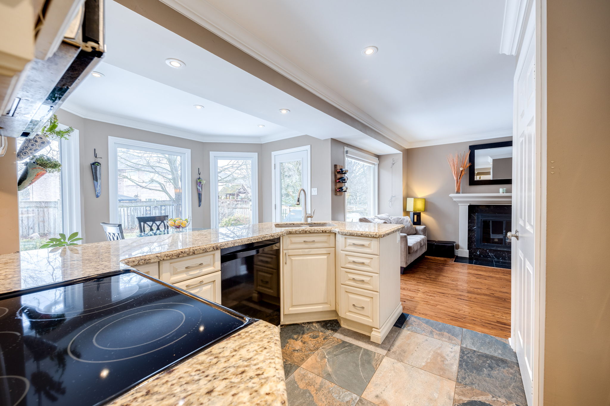 Aurora property showcase — delivered property photograph 13