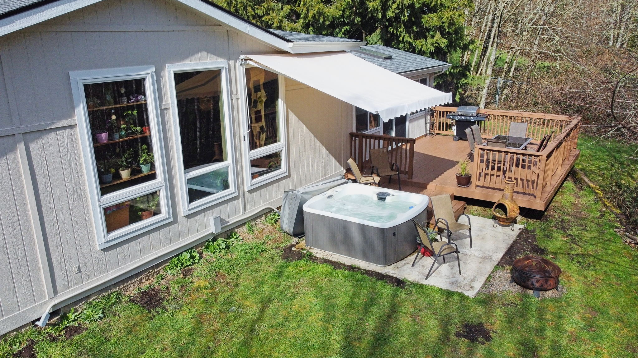 aerial deck and hot tub