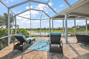 Birdcage with Water View