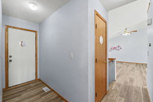  Photo 34
