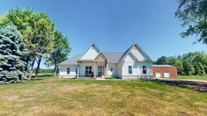  Photo 0