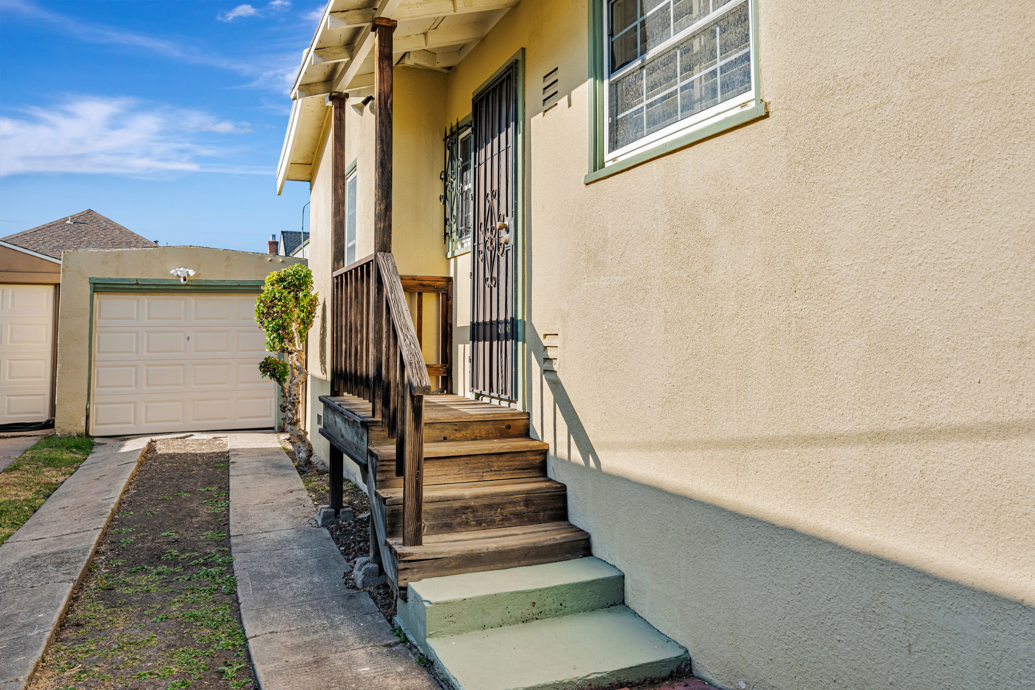 004_1921 106th Ave