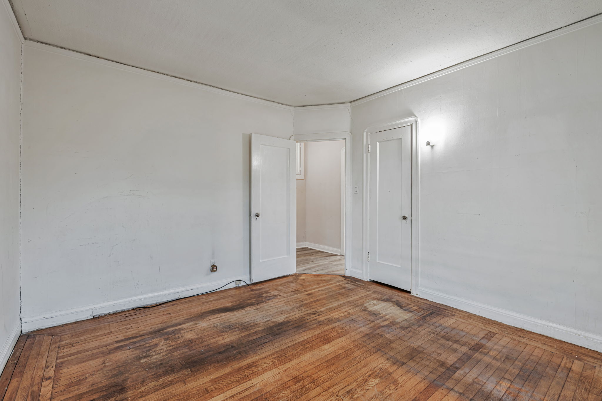 019_1921 106th Ave