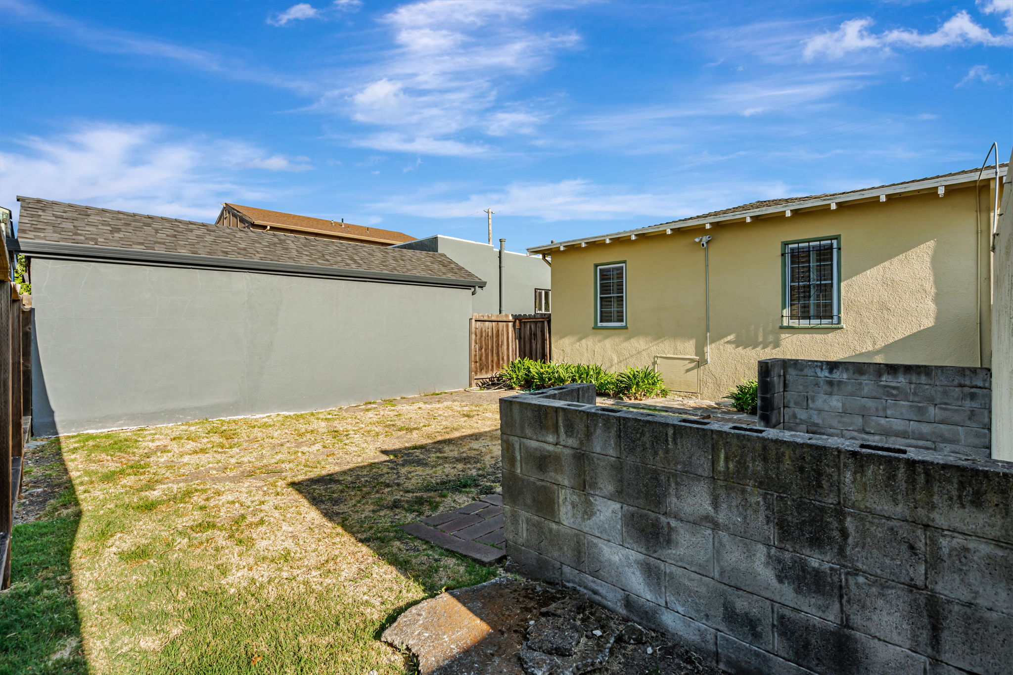 031_1921 106th Ave