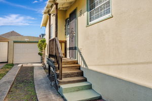 004_1921 106th Ave