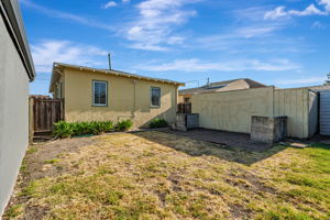 030_1921 106th Ave