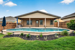  Photo 33