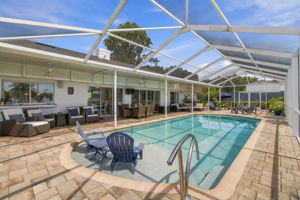 Screen Enclosed Pool & Covered Lanai
