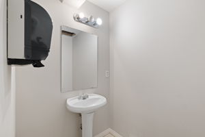  Photo 64