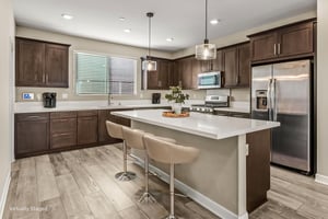 C83A0041 virtually staged.jpeg