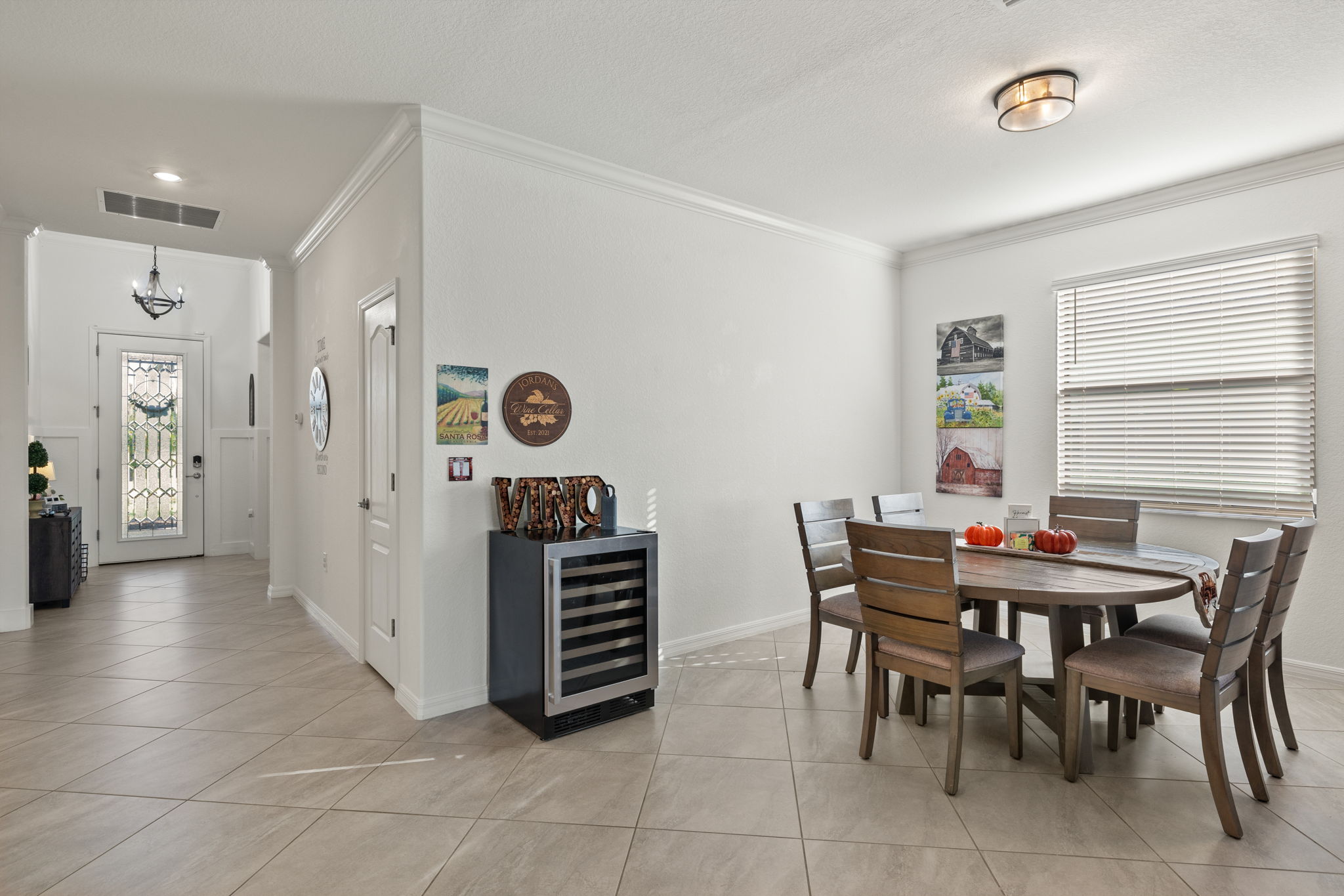 Dining Room 1 of 2