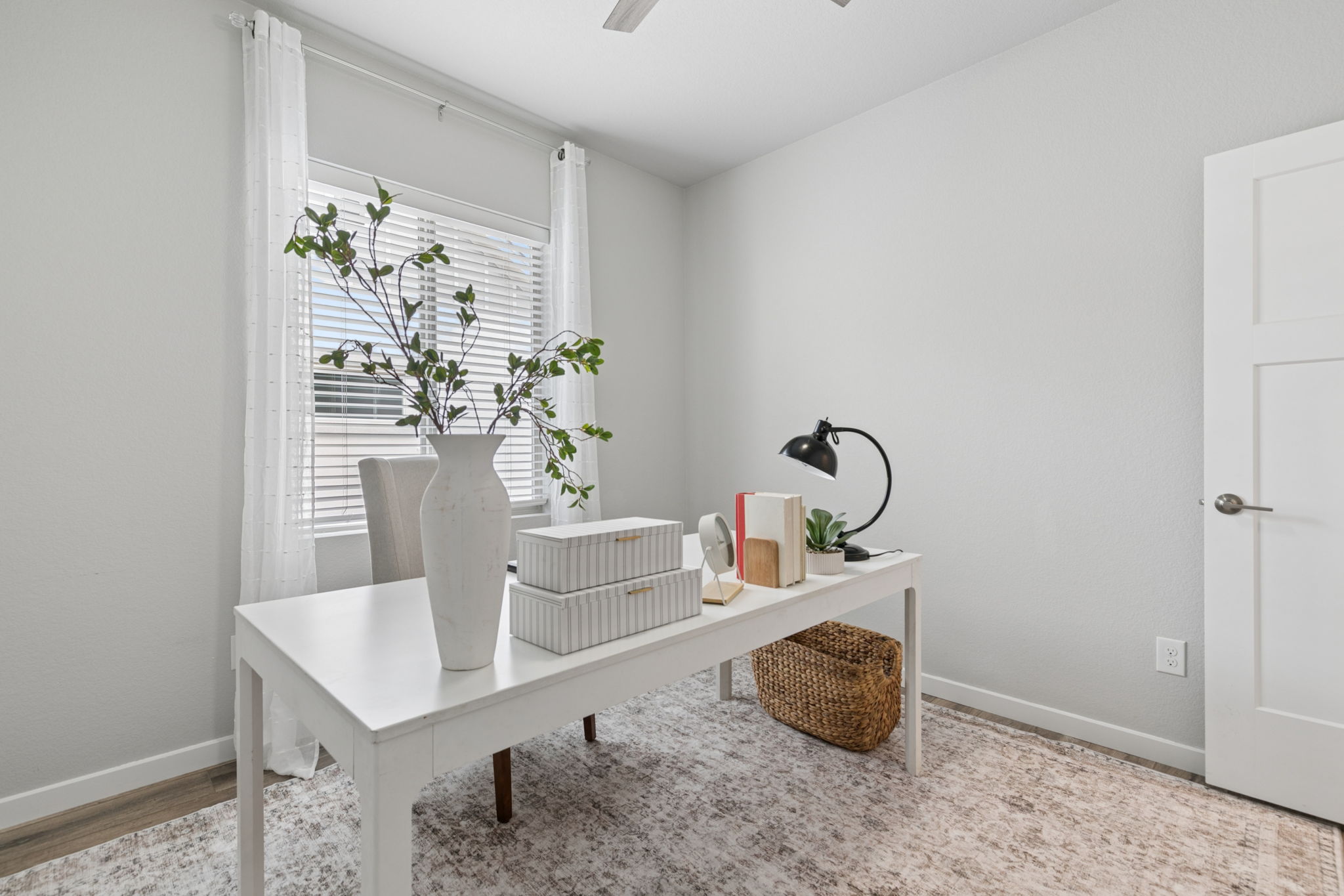 Bedroom/Office