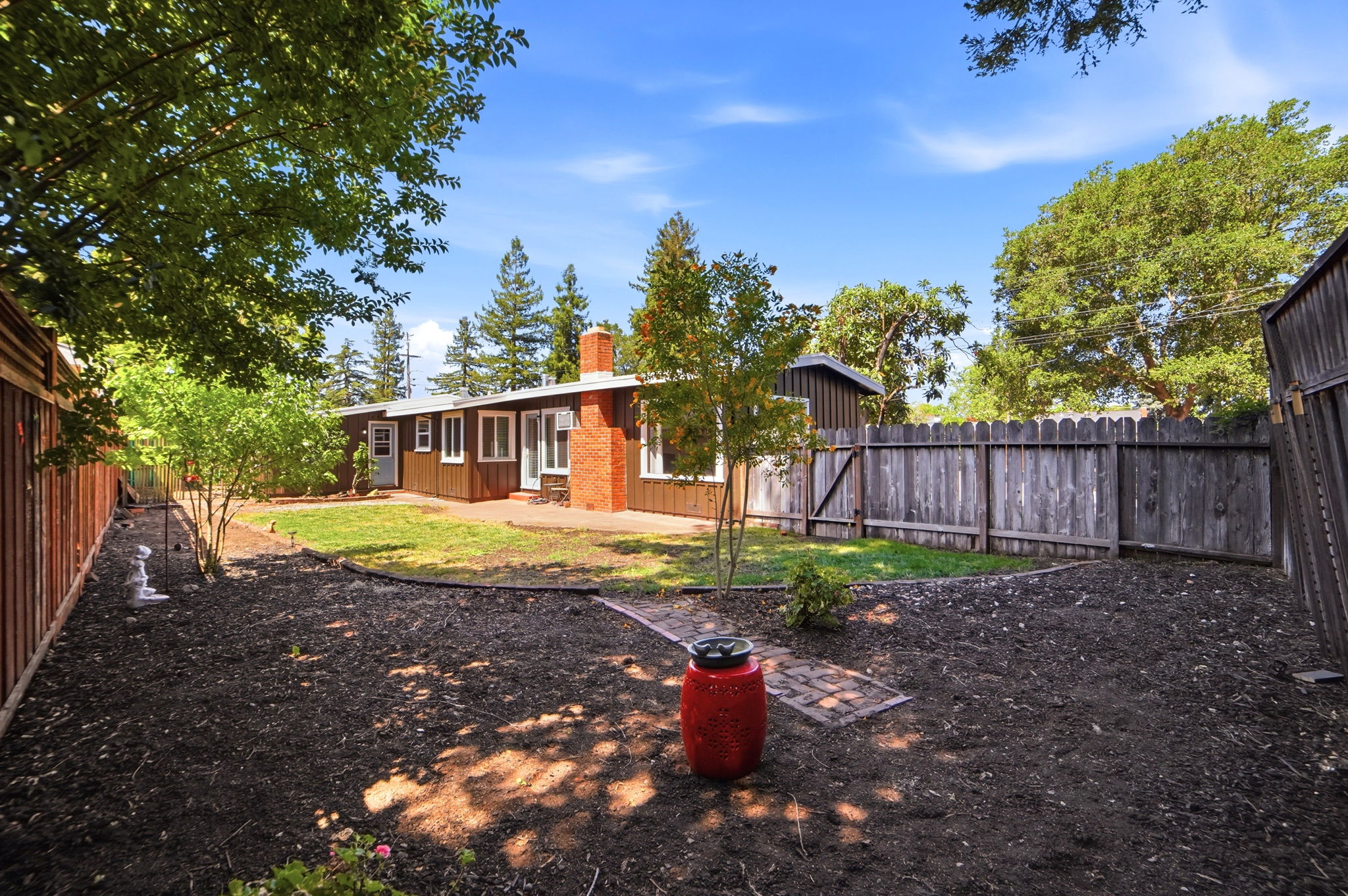 034_F8_1924 Diamond Ct