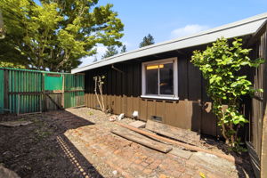 037_F8_1924 Diamond Ct
