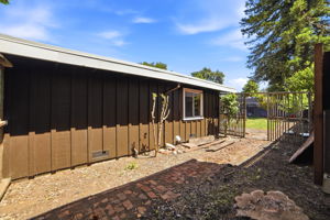 038_F8_1924 Diamond Ct