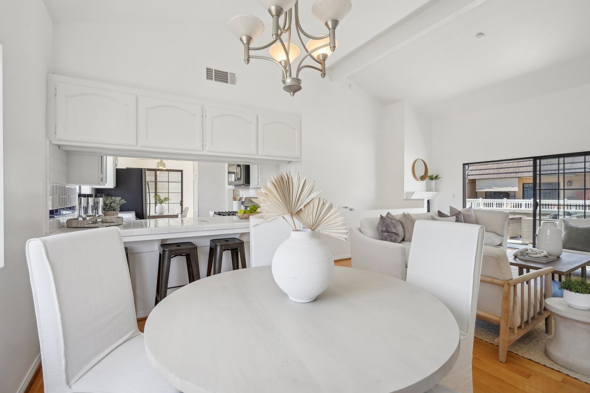 Mathews Ave-0805-015.jpg