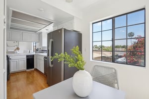 Mathews Ave-0805-016.jpg